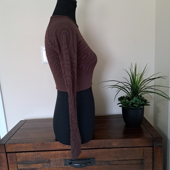 Pretty Little Thing Brown Activewear Top Sport Crop Top Long Sleeved Size Medium - Picture 3 of 11